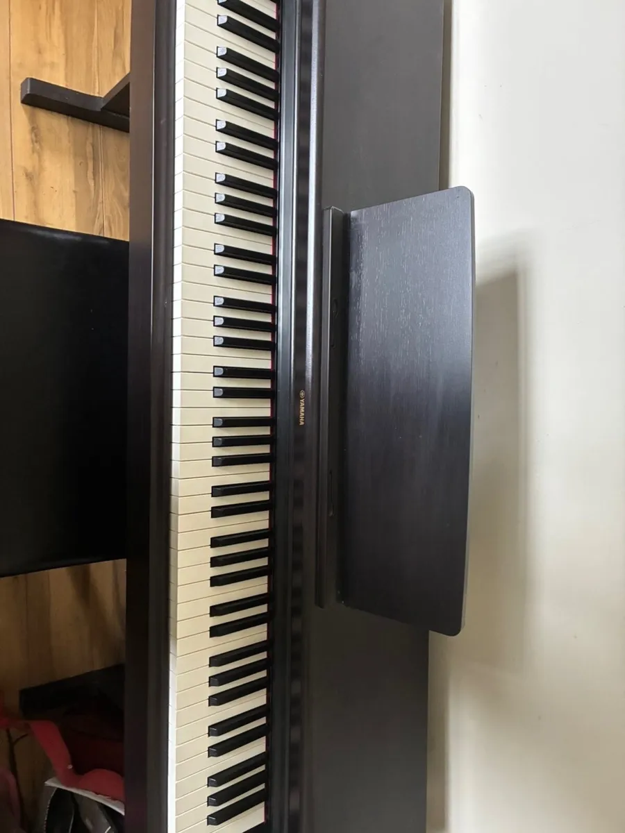Yamaha YDP164 Digital Piano Bundle - Rosewood - Image 4