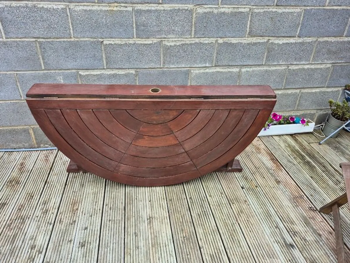garden table - Image 4