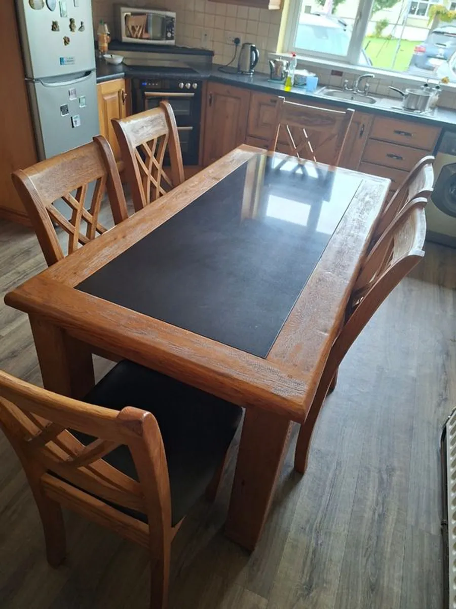 Solid oak dining room table and 6 chairs - Image 3