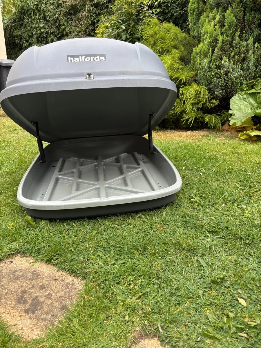 Halfords Roof Box - Image 2
