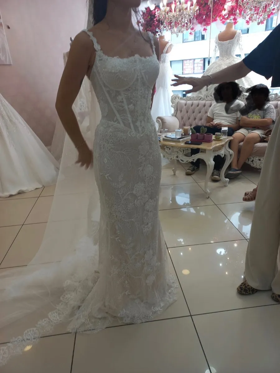 Unworn custom-made wedding dress & veil-size34/36 - Image 4
