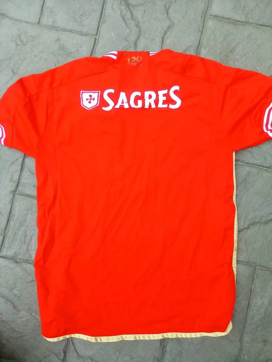 XL.  ADDIDAS.   FOOTBALL.  JERSEY.  AND.  SHORTS - Image 3
