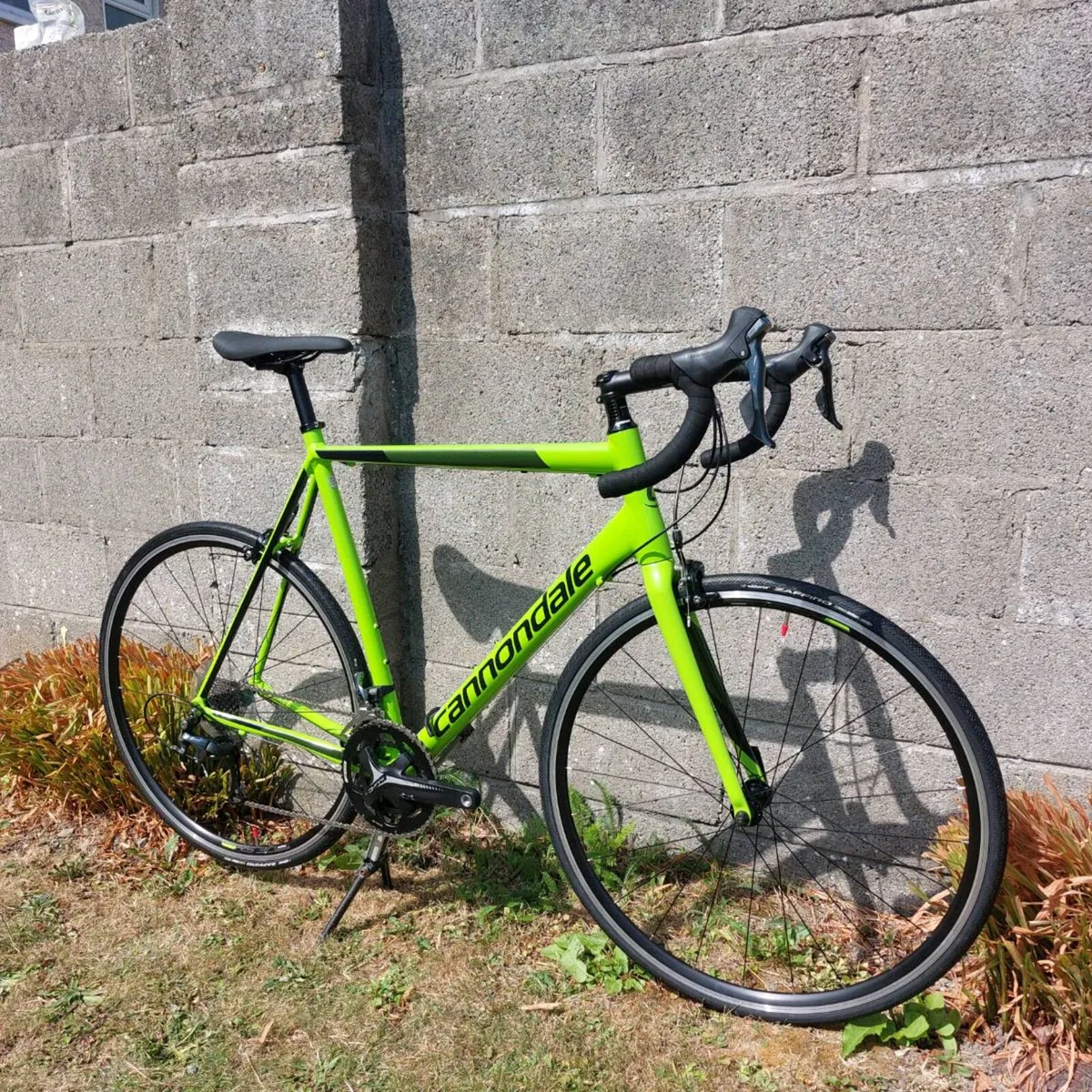 Cannondale CAAD Optimo Tiagra road bike- Size 60cm - Image 2