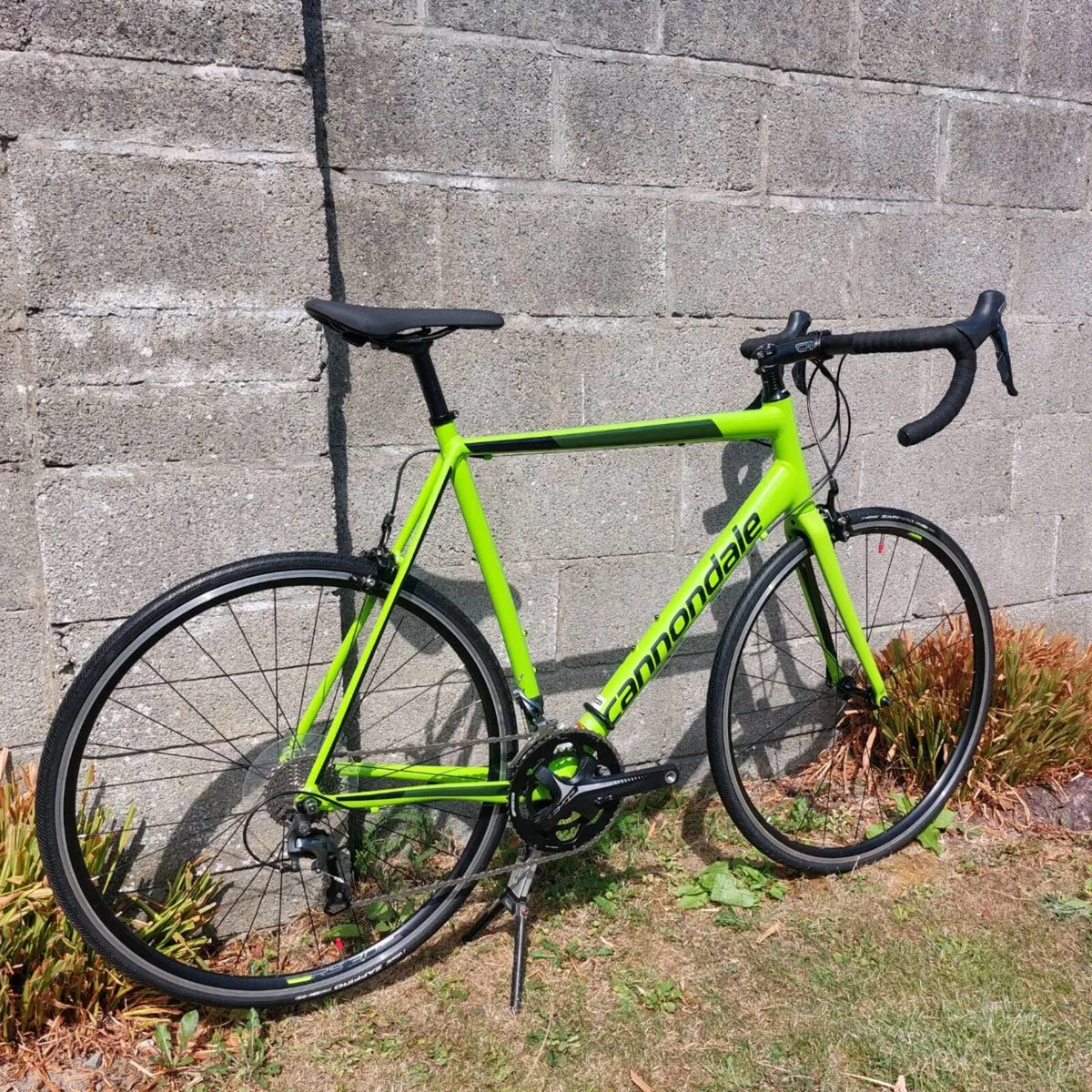 Cannondale CAAD Optimo Tiagra road bike- Size 60cm - Image 3