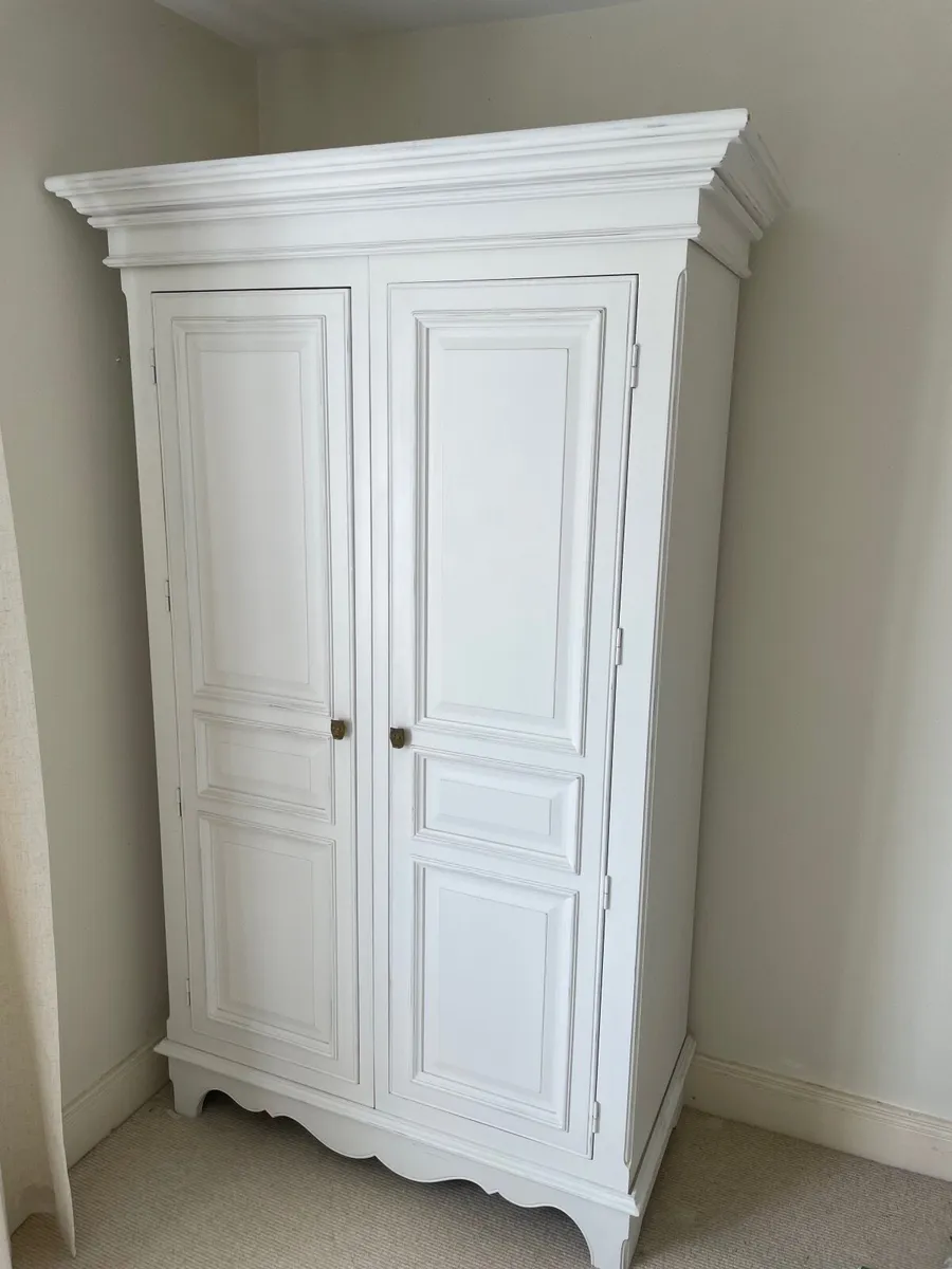 Wardrobe - Image 2