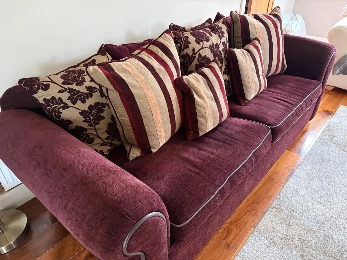 4 seater sofa - Image 3