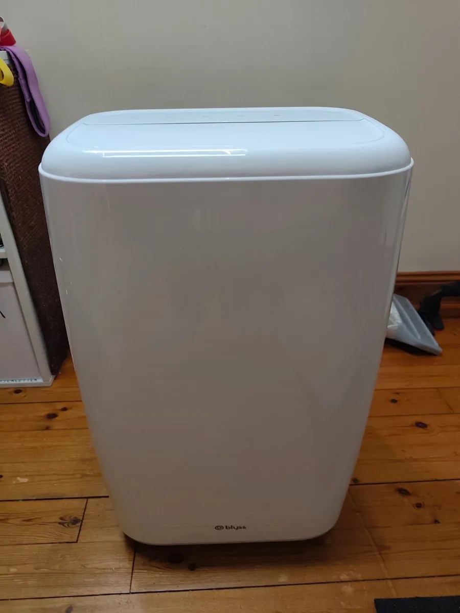Blyss A018I-12CH Reversible Air Conditioner 12,000 - Image 1