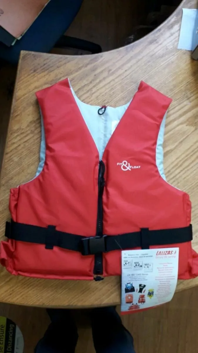 SALE: New unused  zipped Buoyancy Aids, 50N, S, XL - Image 1