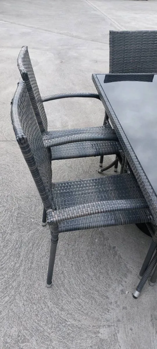6 Seater Outdoor Dining Set - Image 3