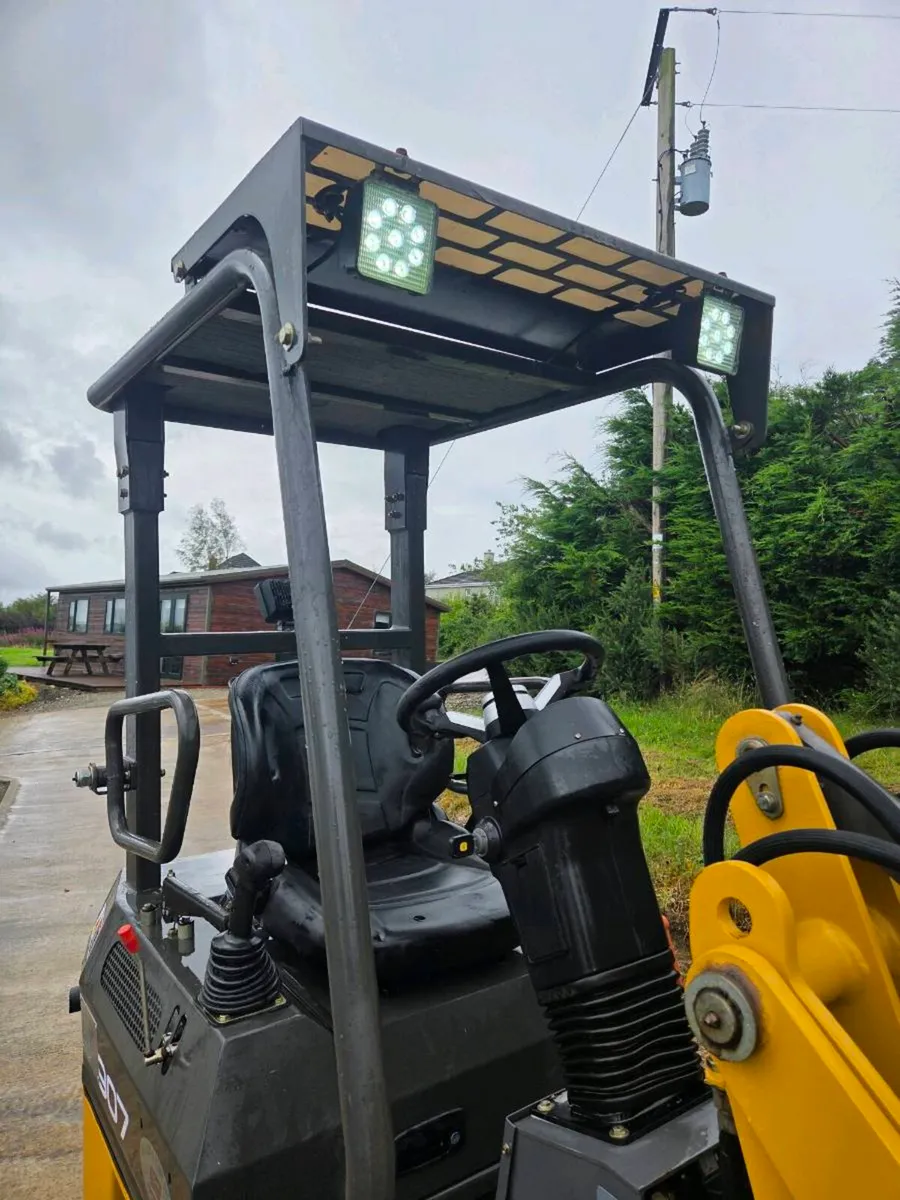 Dgm compact loader - Image 4