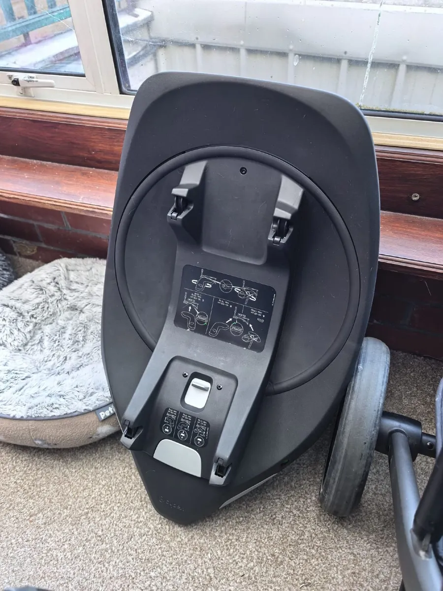 Cybex Cybex Cloud T i-Size Rotating Baby Car Seat - Image 2