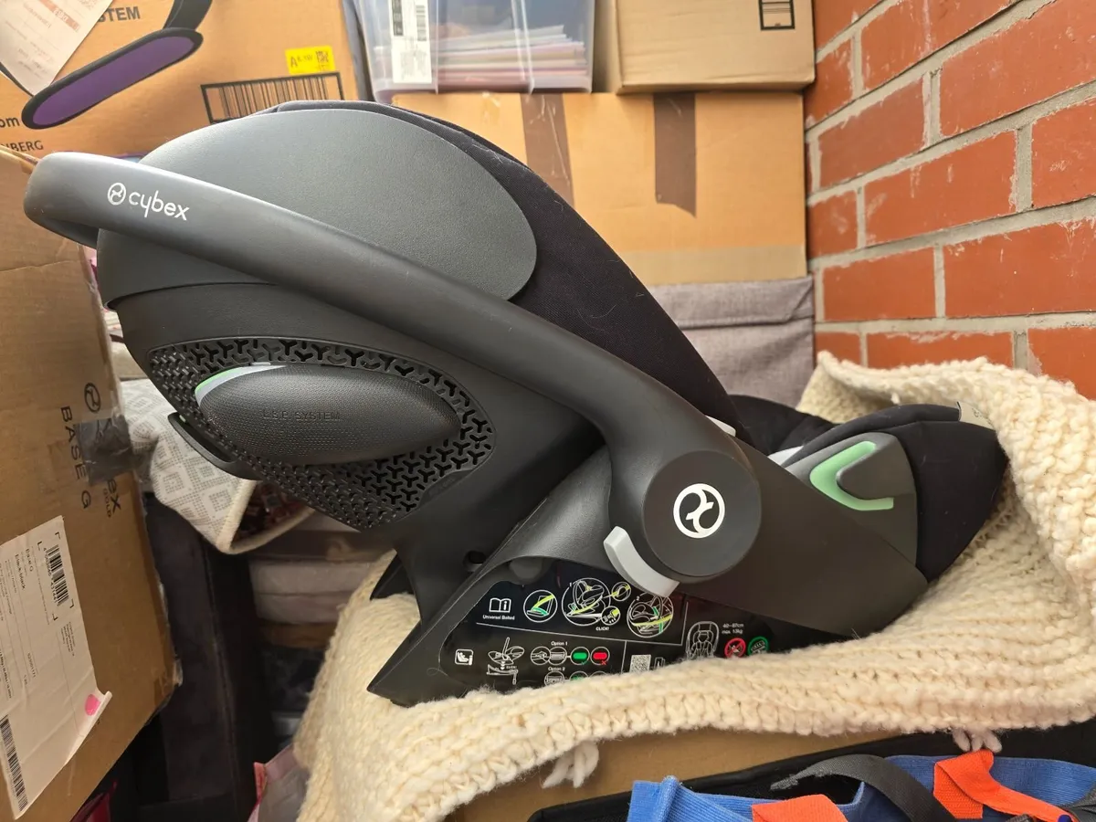 Cybex Cybex Cloud T i-Size Rotating Baby Car Seat - Image 3