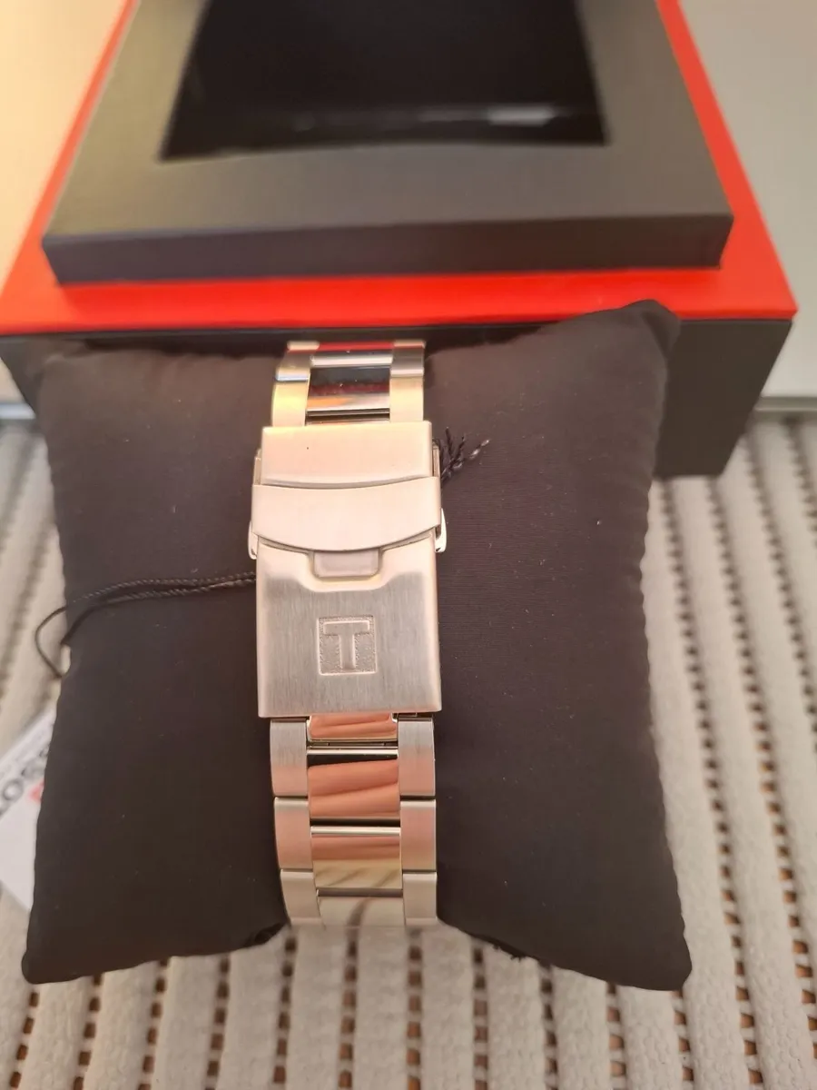 Tissot Watch SEASTAR 1000 QUARTZ Watch New in Box - Image 2