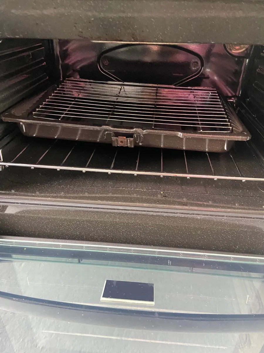 Oven - Image 4