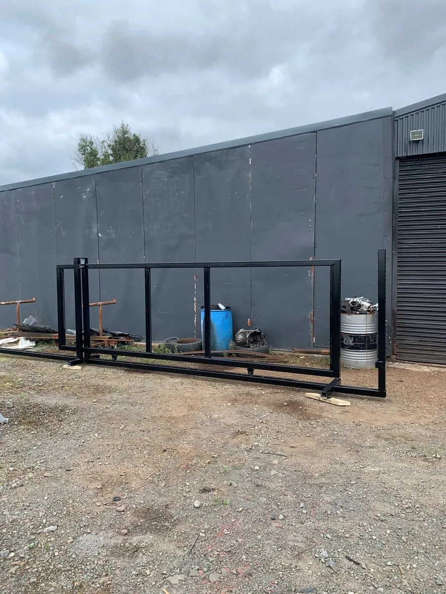 Sliding gate - Image 2