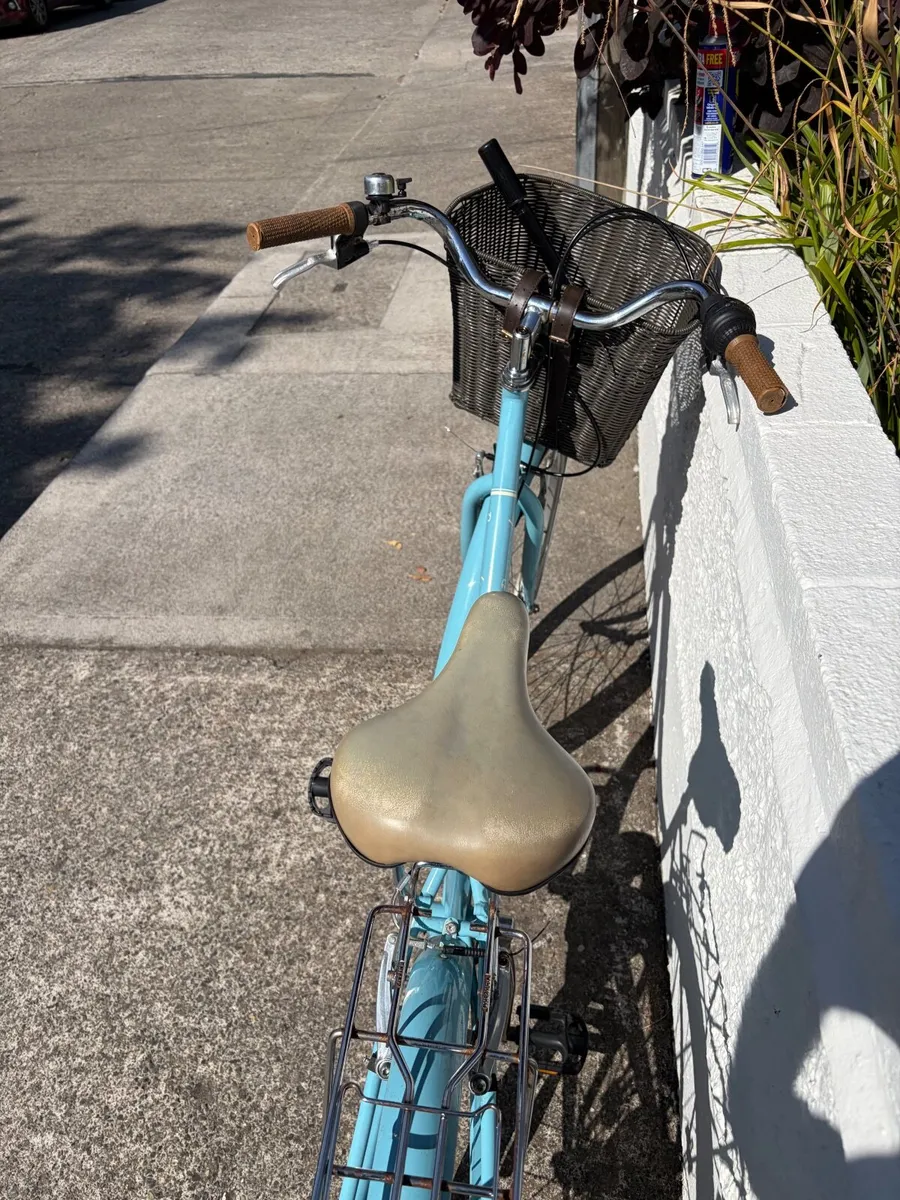 Barracuda Vintage Ladies Bike - Image 3