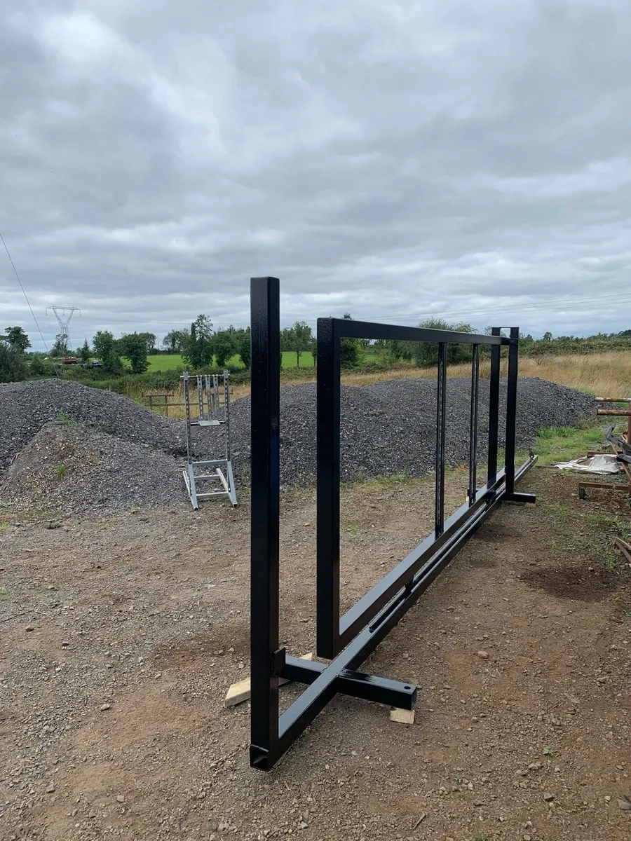 Sliding gate - Image 1
