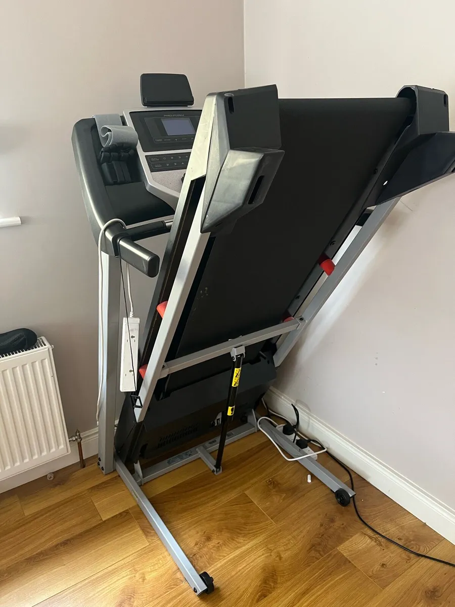 Proform Treadmill - Image 4