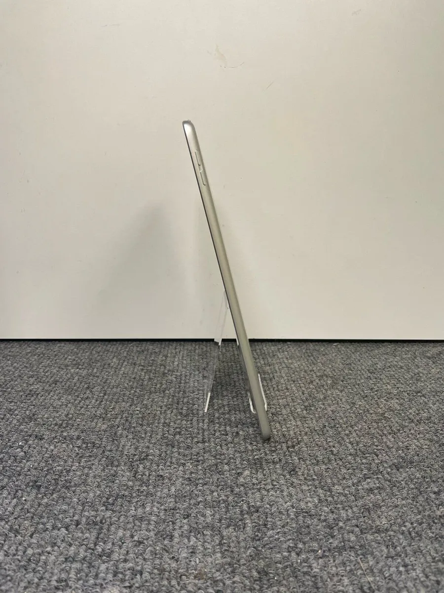 Apple Ipad 8th Generation - Image 3