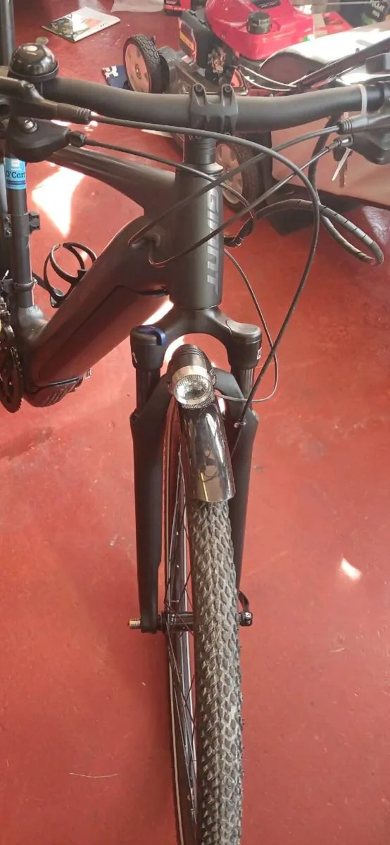GIANT EXPLORE BATTERY ROAD BIKE - Image 2