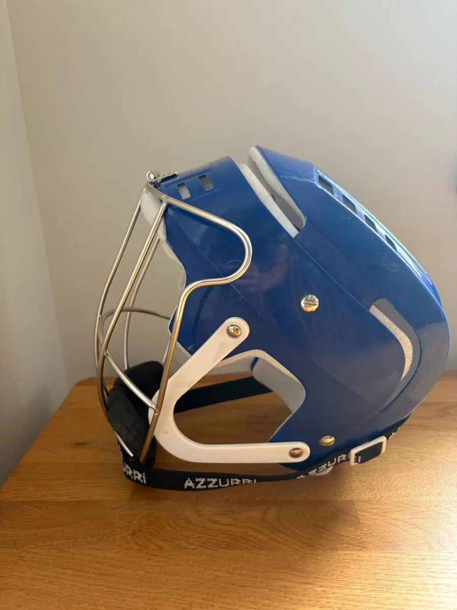 Oldstyle Azzurri Hurling Helmet - Image 4