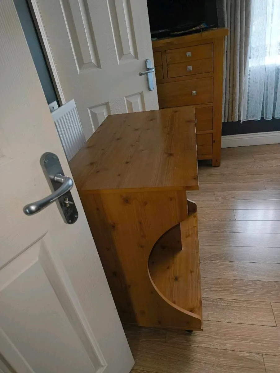 Computer desk - Image 3