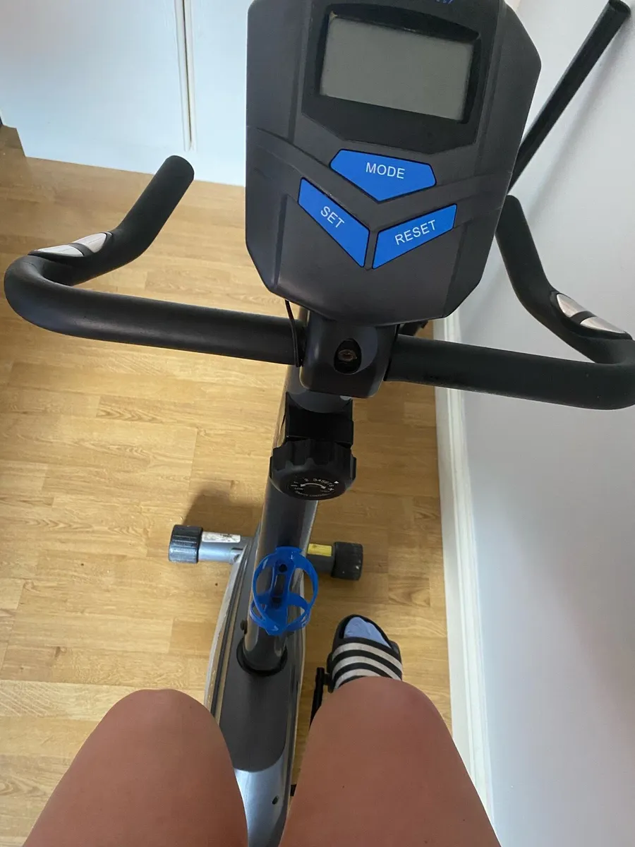 Exercise bike - Image 3