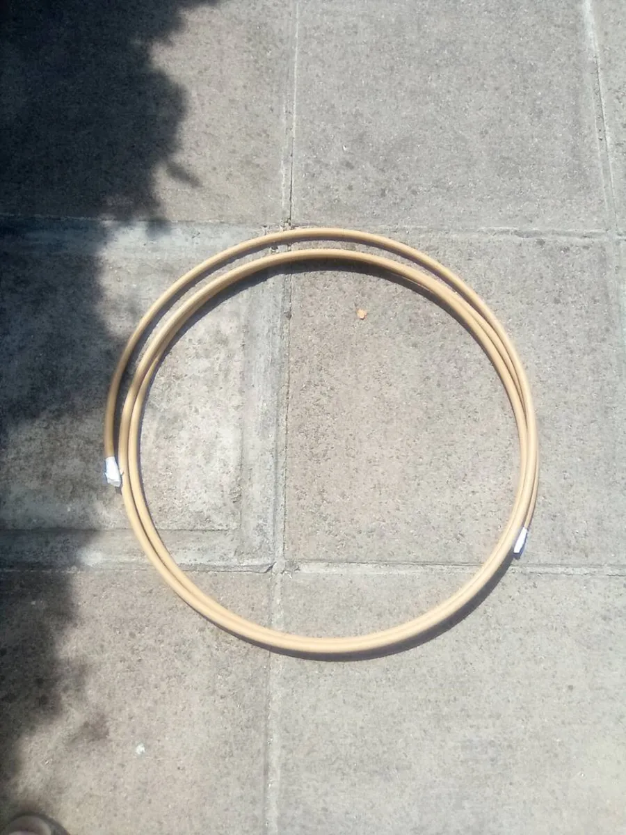 5.  METRES.  QUALPLAST.  PIPING. CLIPS.   FITTING. - Image 3