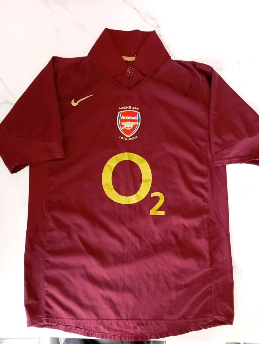 Arsenal 05/06 vintage Highbury jersey - Image 1