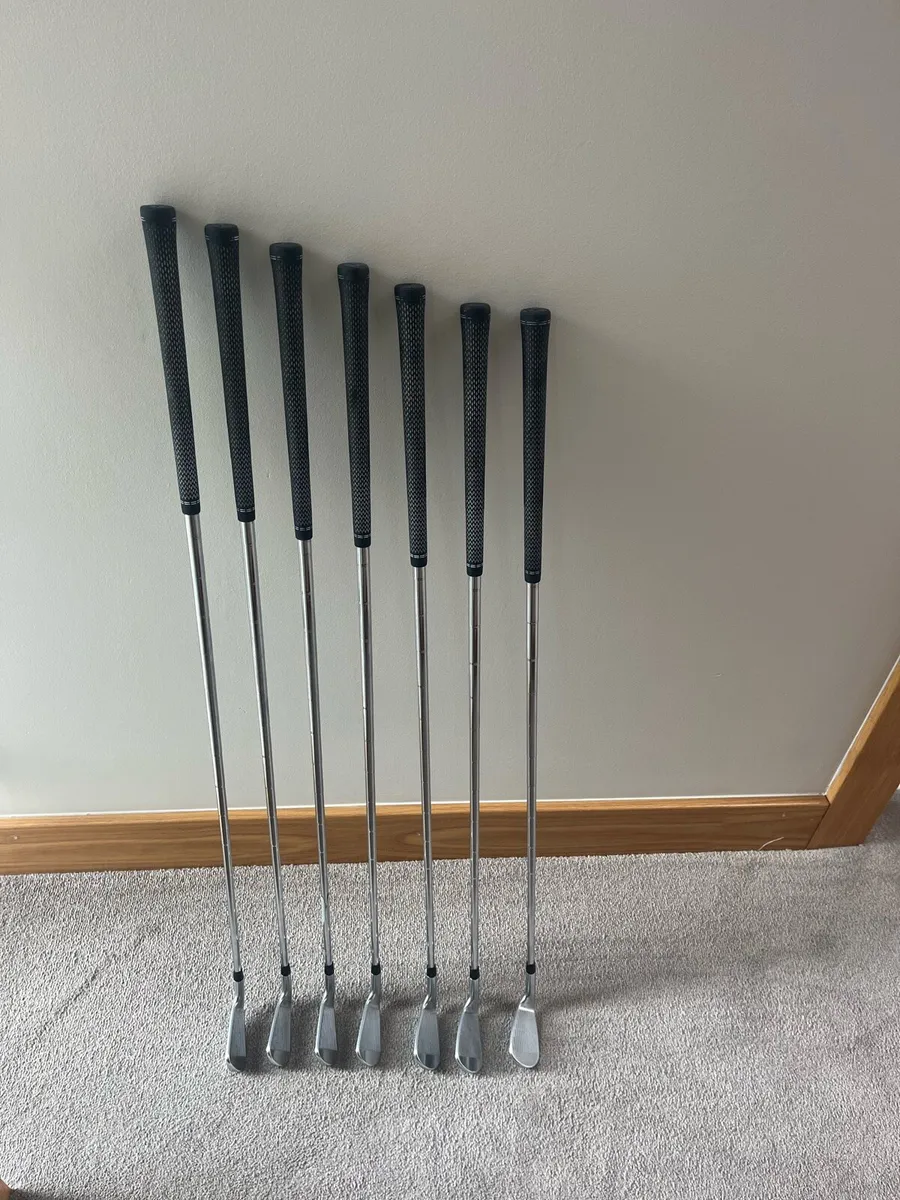 Titliest t100 irons - Image 4