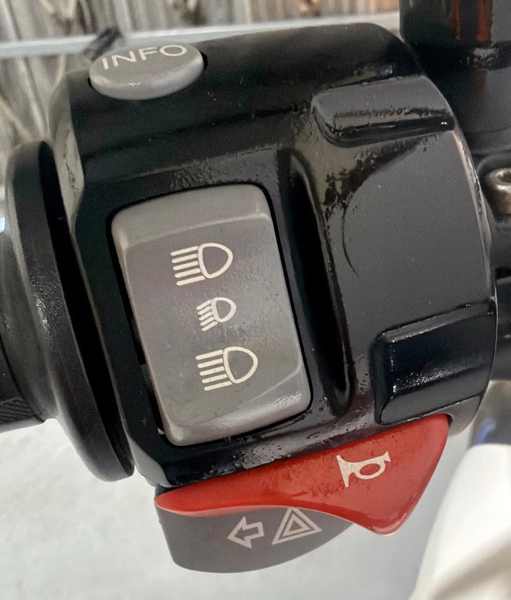 BMW HP2 MEGAMOTO RARE BIKE - Image 4