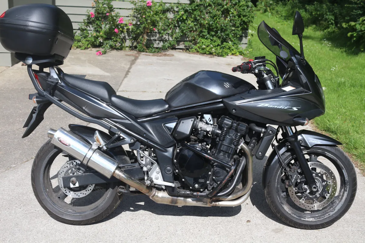 2011 Suzuki Bandit 650 - Image 1