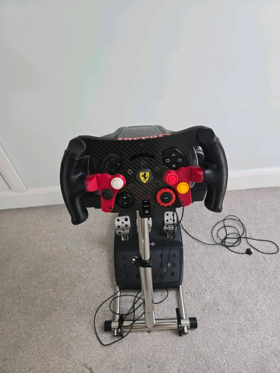 Logitec G29 Wheel, Pedals and Stand - Image 2