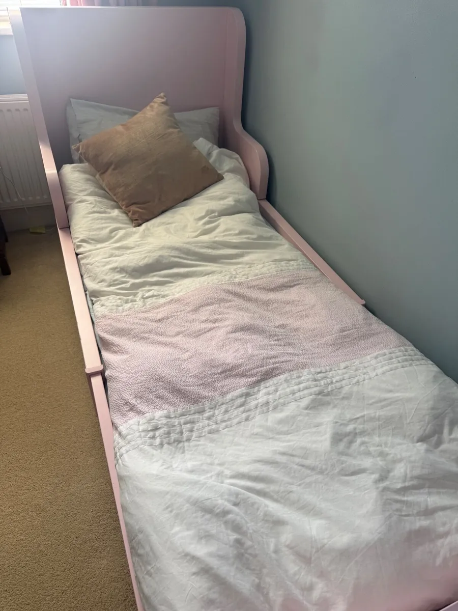 IKEA BUSUNGE Extendable Kids Bed – Light Pink – €2 - Image 3