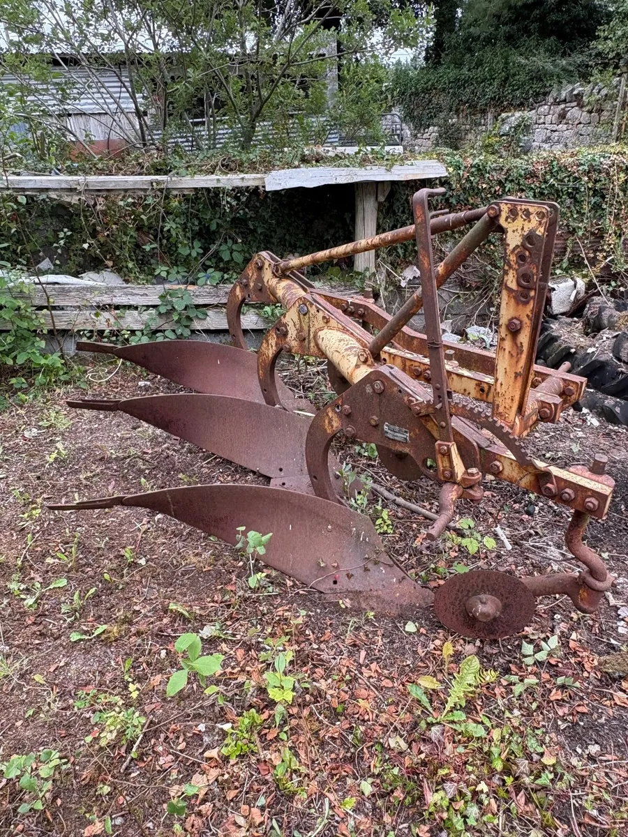 Farm machinery - Image 1