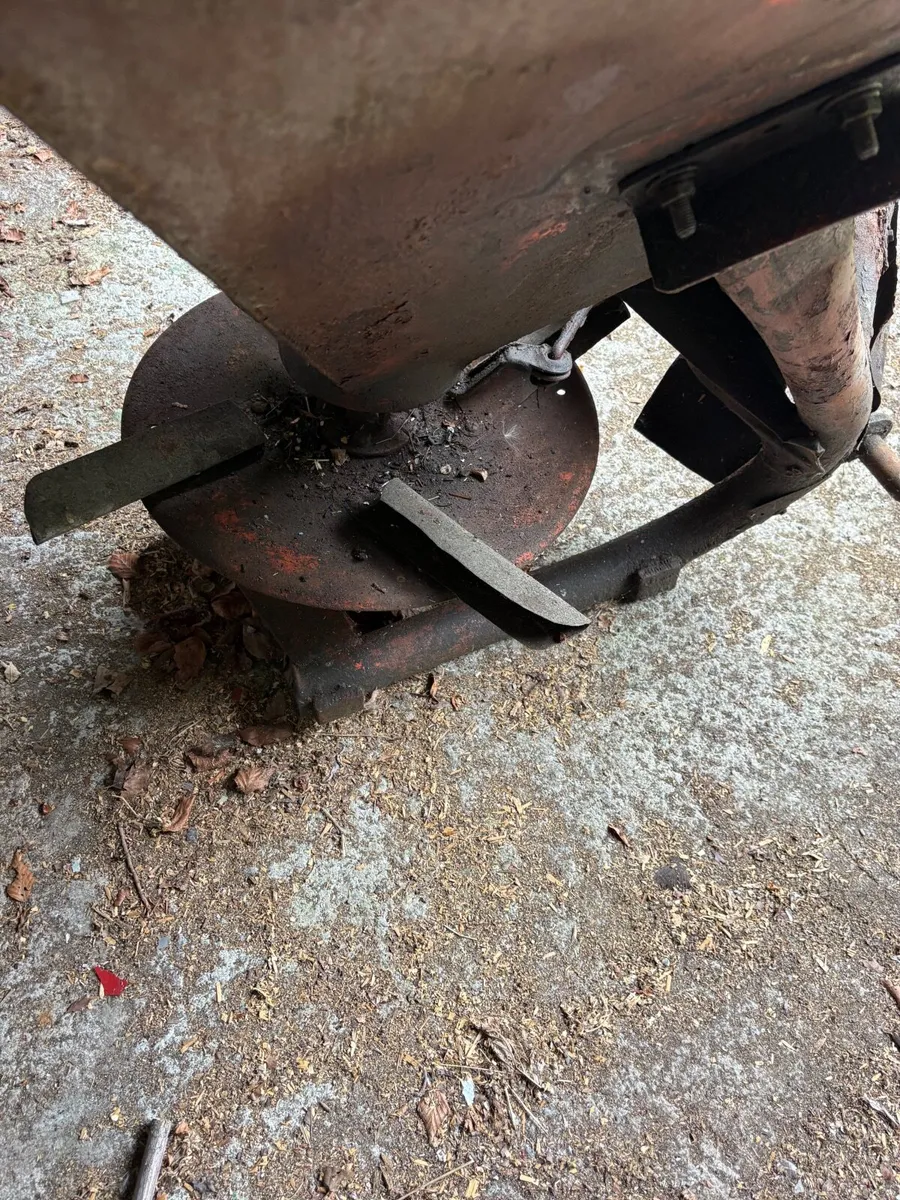 Farm machinery - Image 3