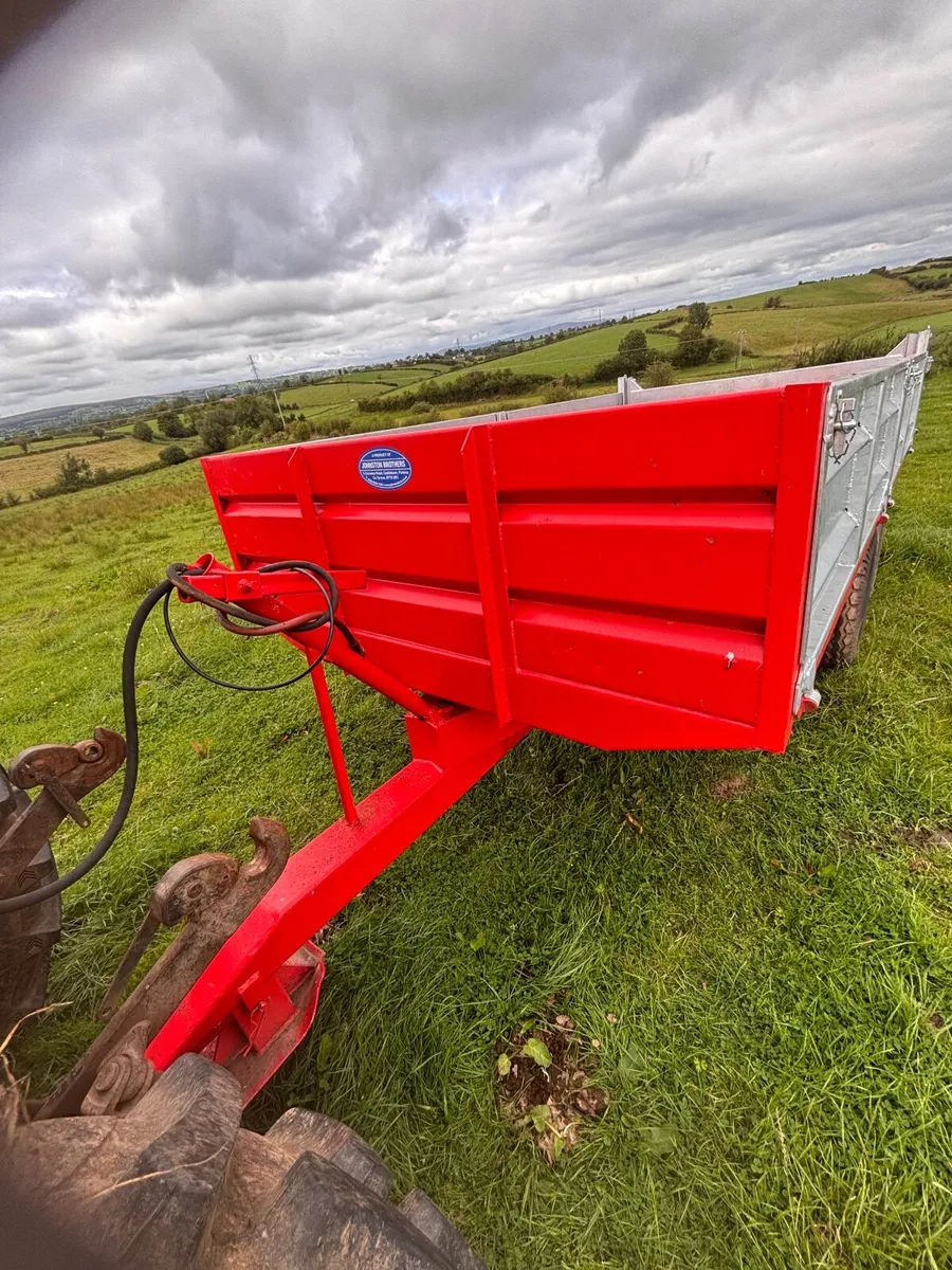 Tipping trailer - Image 2