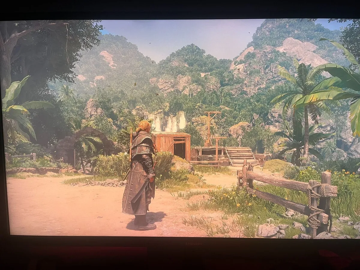 Samsung U32J59x 32" 4K UHD Monitor - Image 4