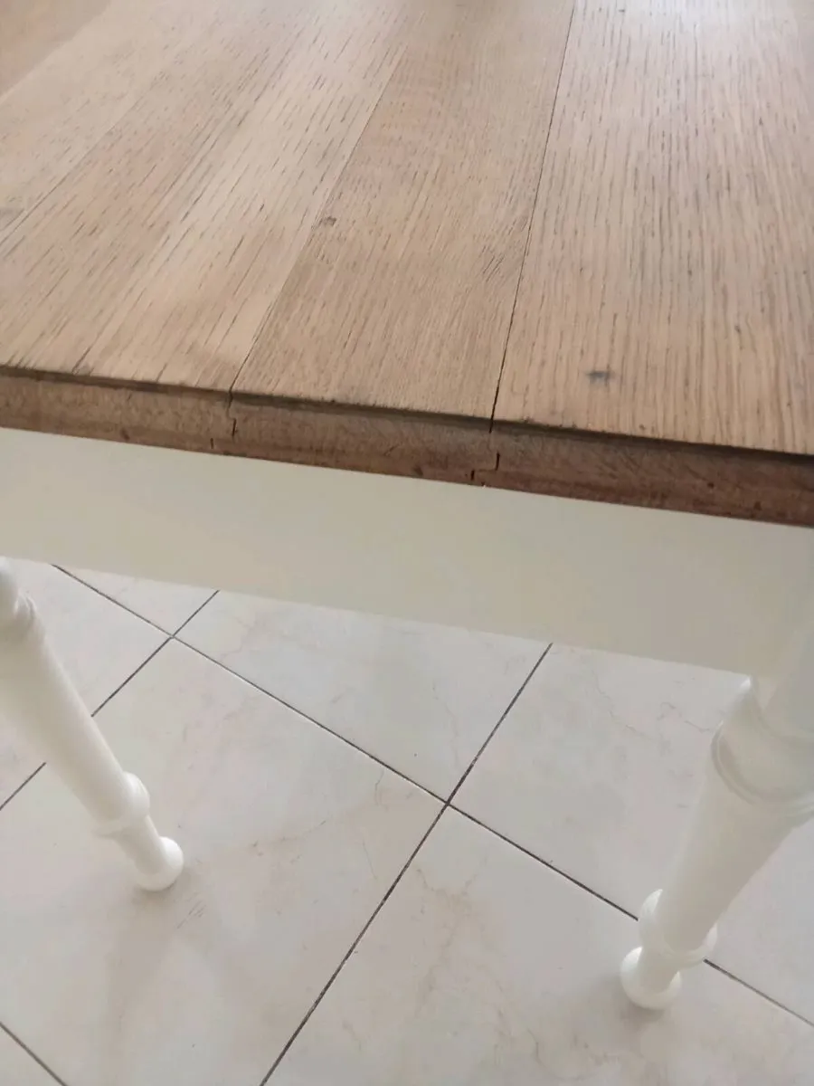 Farmhouse kitchen table - Image 1