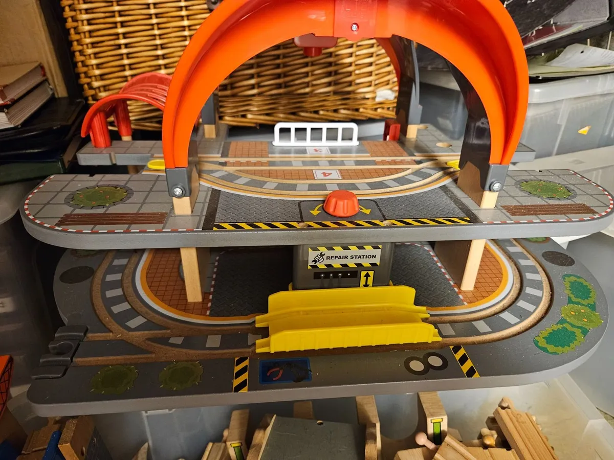 Toys - Image 3