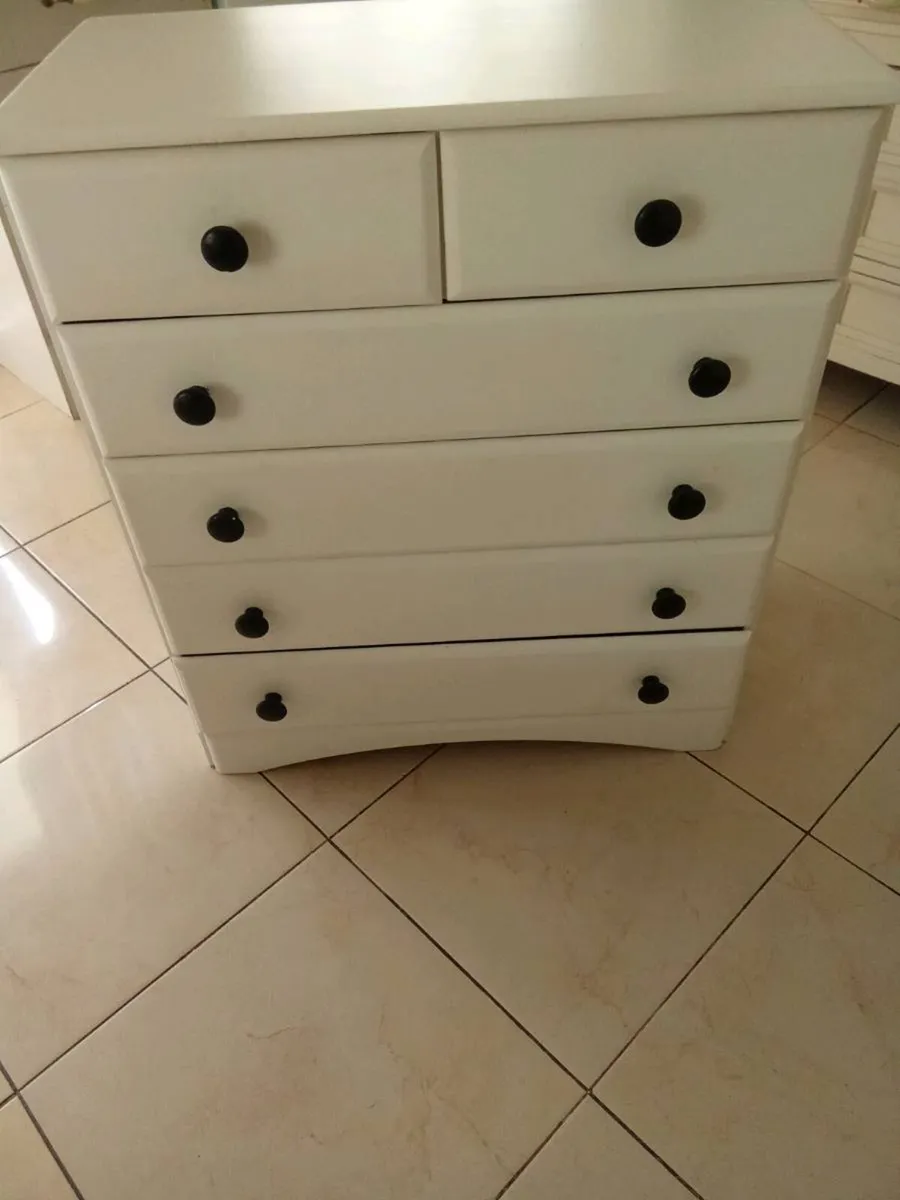 Chest of drawers - Image 3