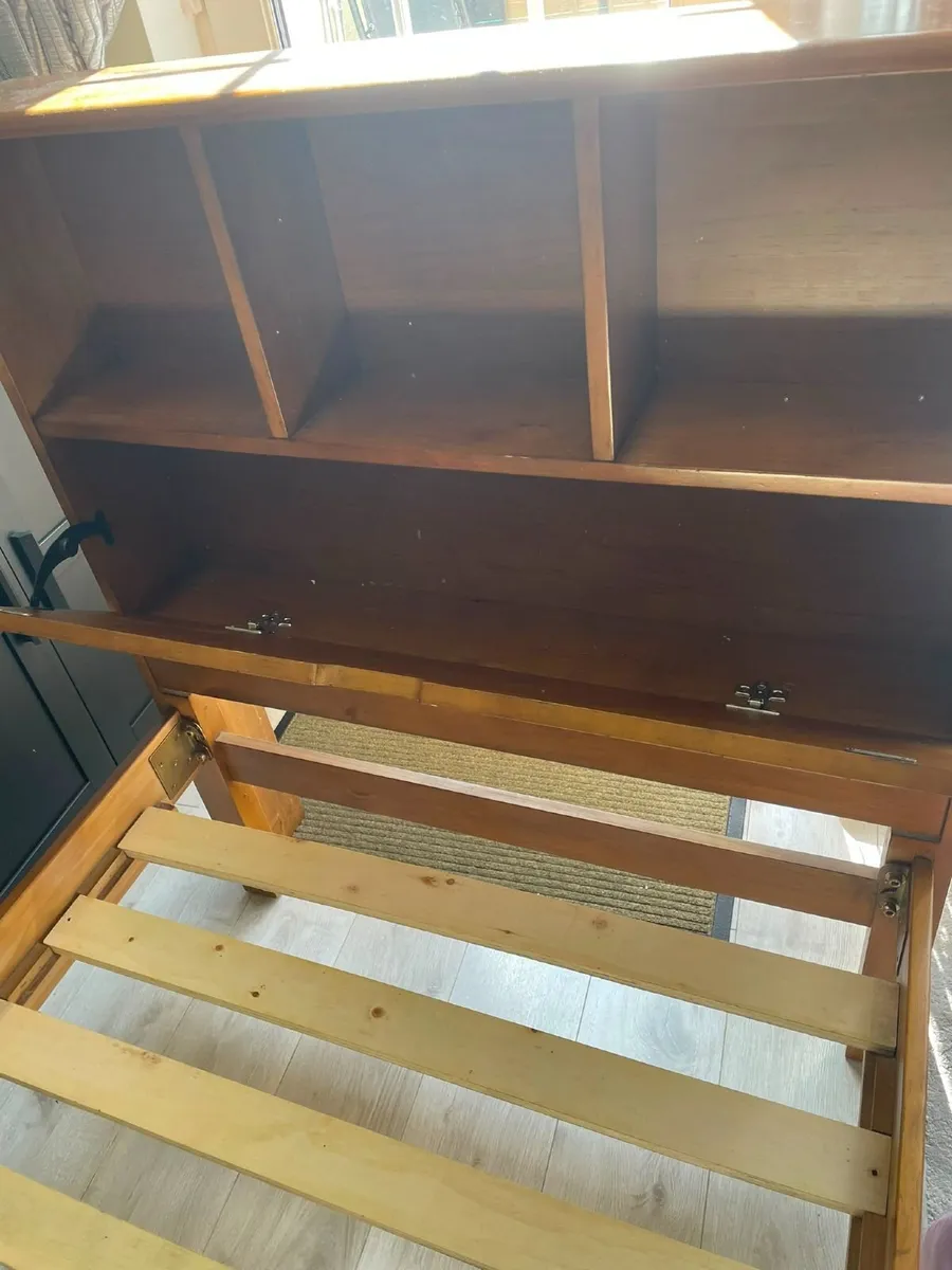 Beds - Image 1