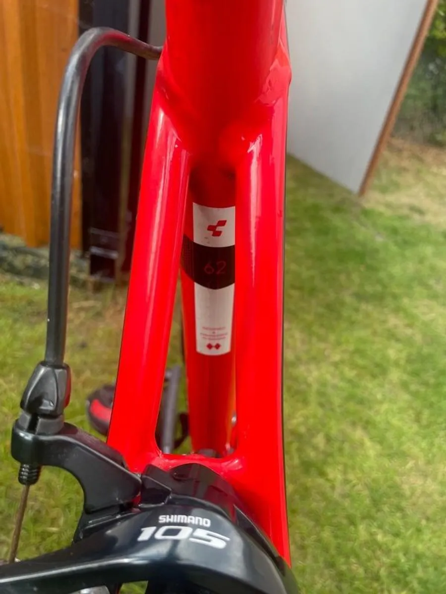 Cube Peloton 62 Road Bike - Image 4