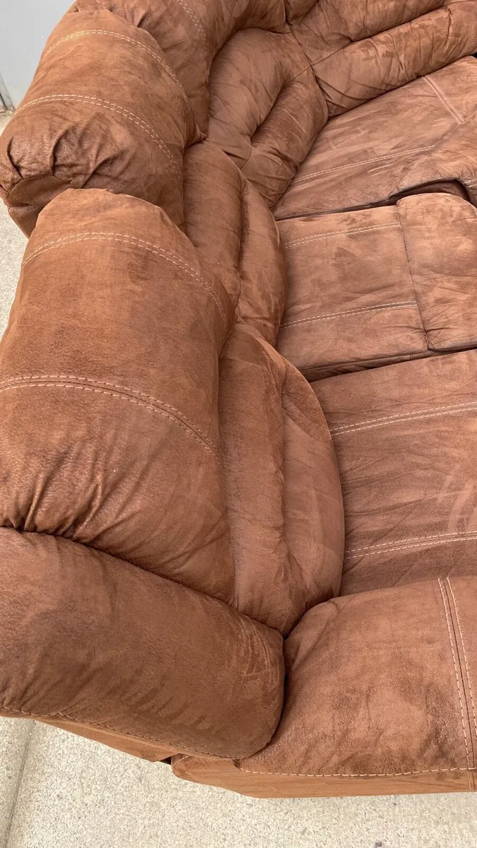 Recliner sofa - Image 2
