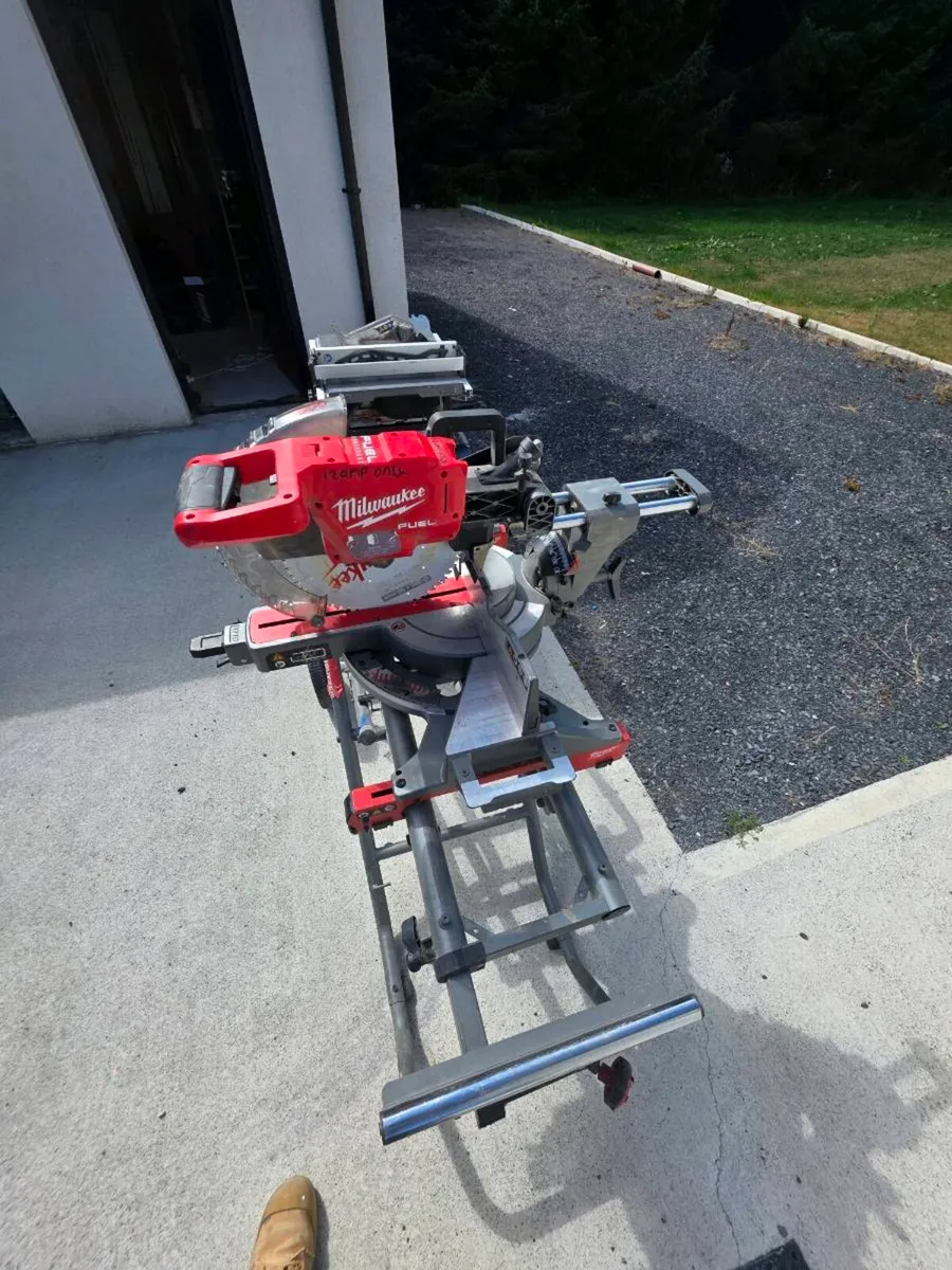 Milwaukee m18 chopsaw with stand - Image 4