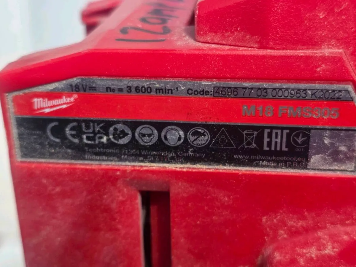 Milwaukee m18 chopsaw with stand - Image 3