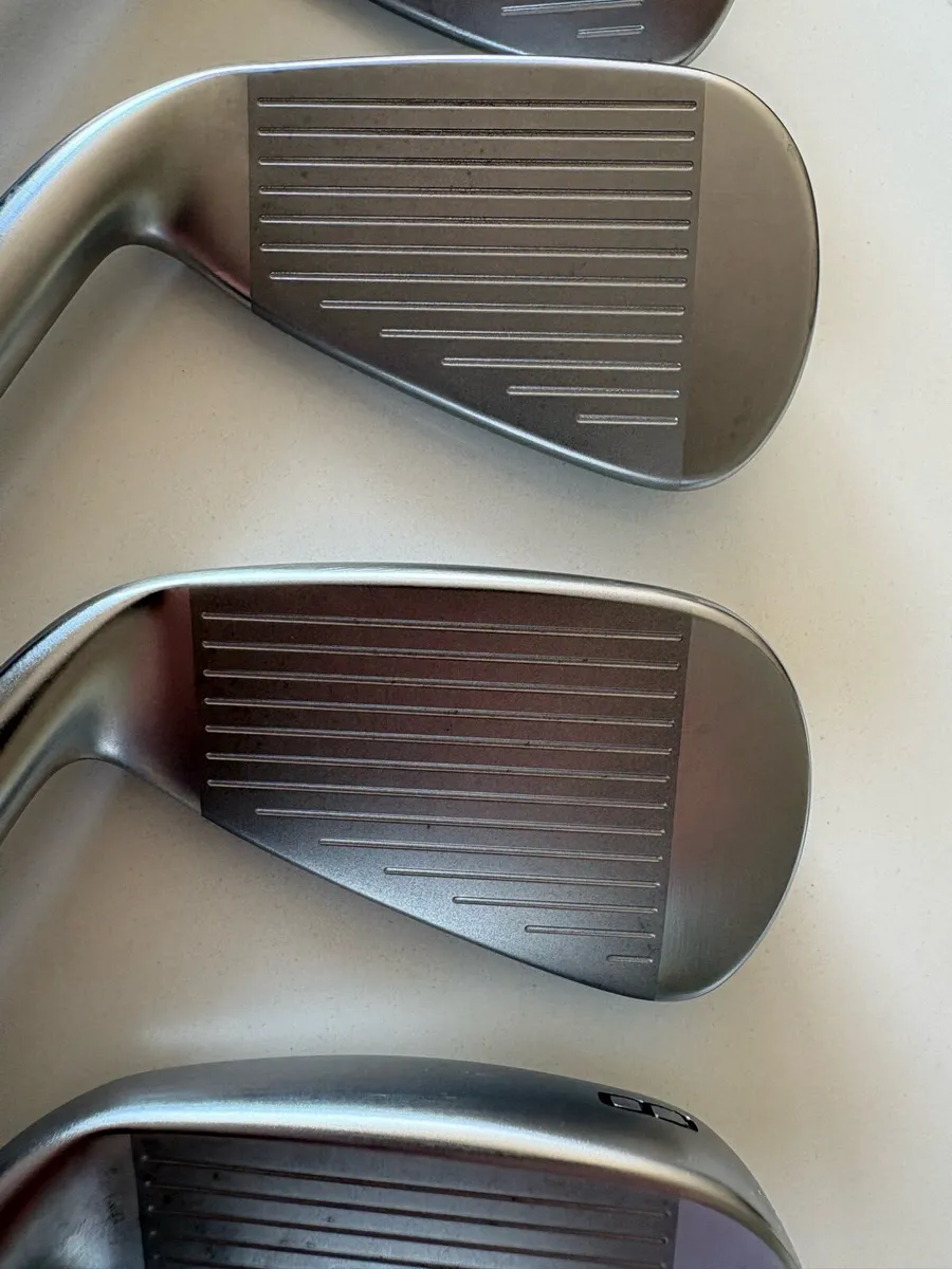Mizuno JPX925 Hot Metal Irons Stiff 6 to GW - Image 2