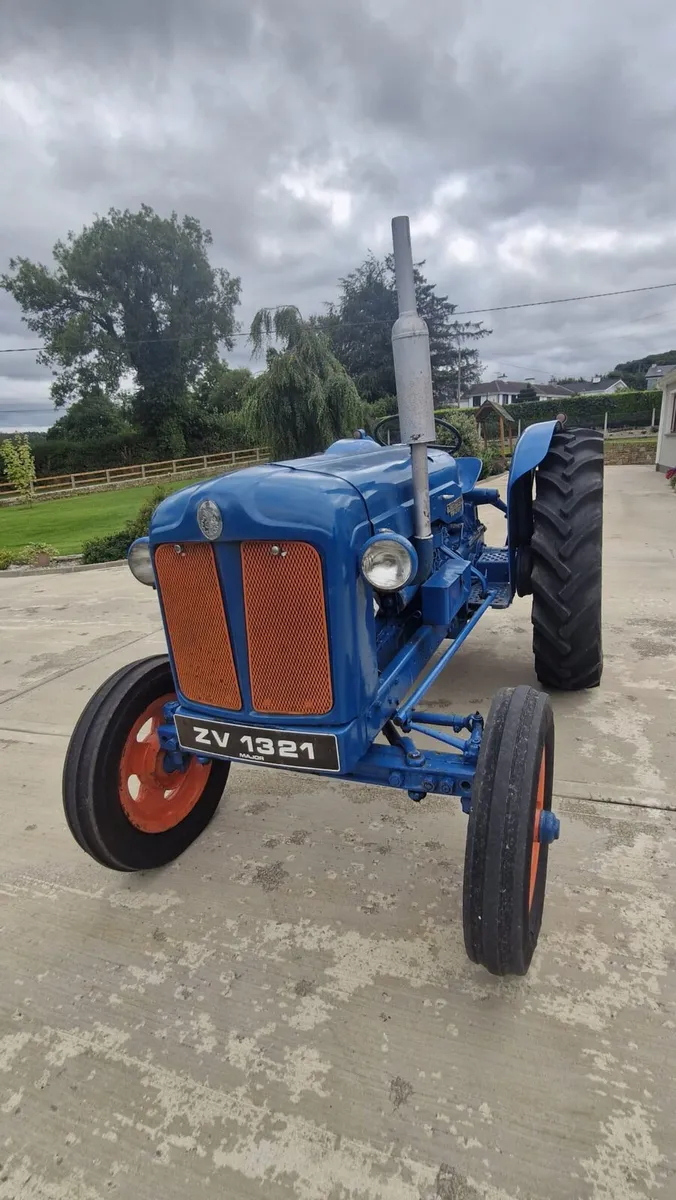 Vintage Tractor Fordson Major - Image 3