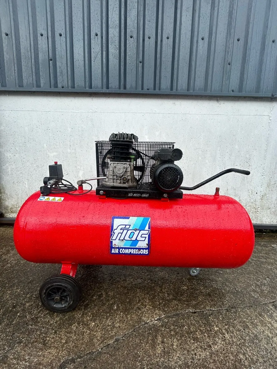 200L Fiac air compressor - Image 1