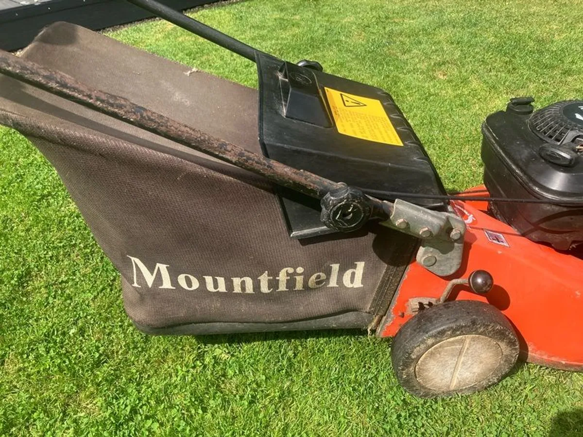Mountfield Petrol Lawnmower - Image 3